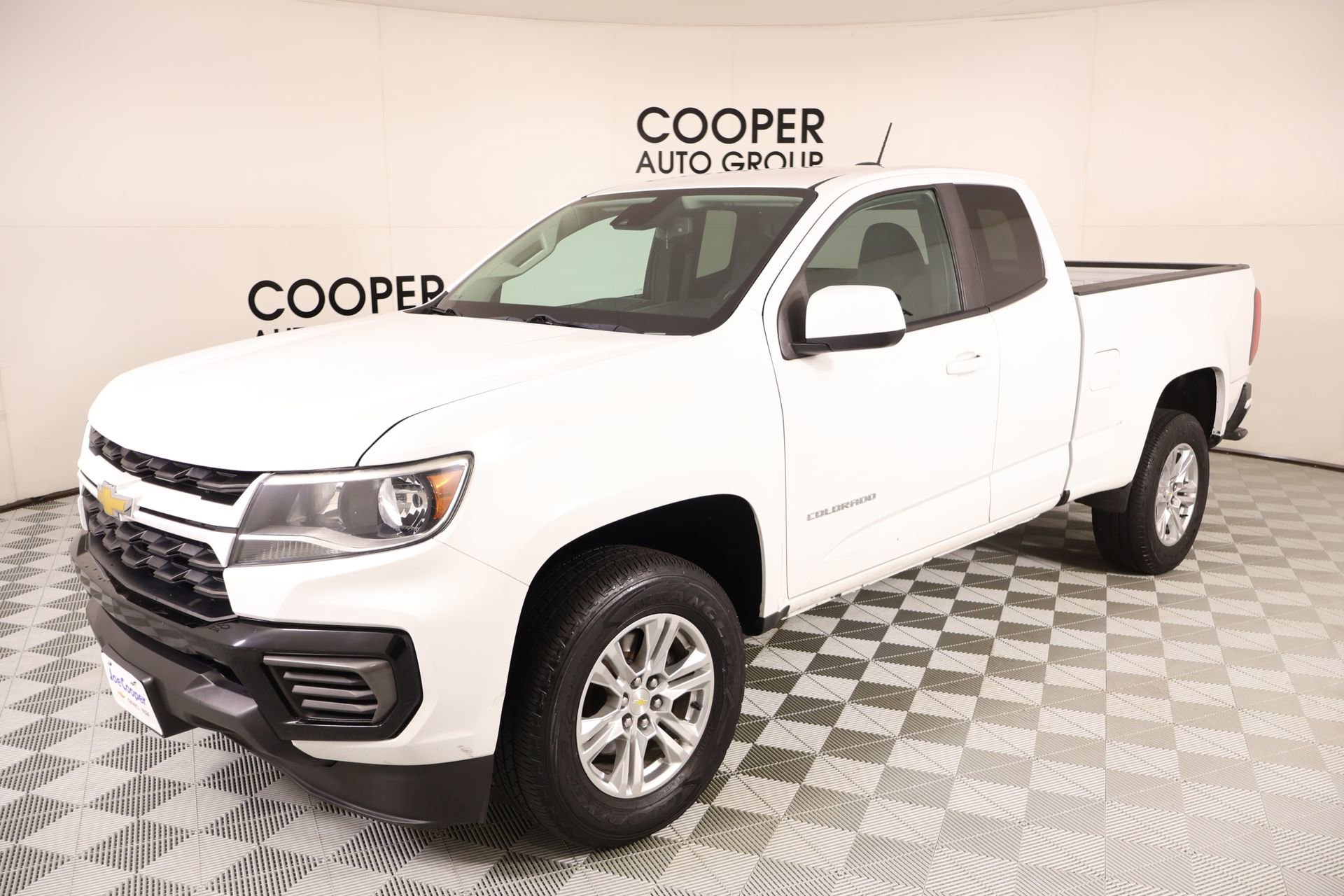 Used 2021 Chevrolet Colorado LT w/ Fleet Safety Package RWD image 9