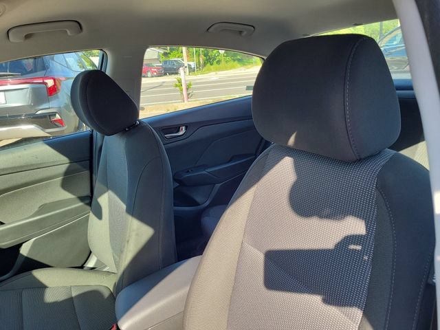 Used 2022 Hyundai Accent SEL FWD image 18