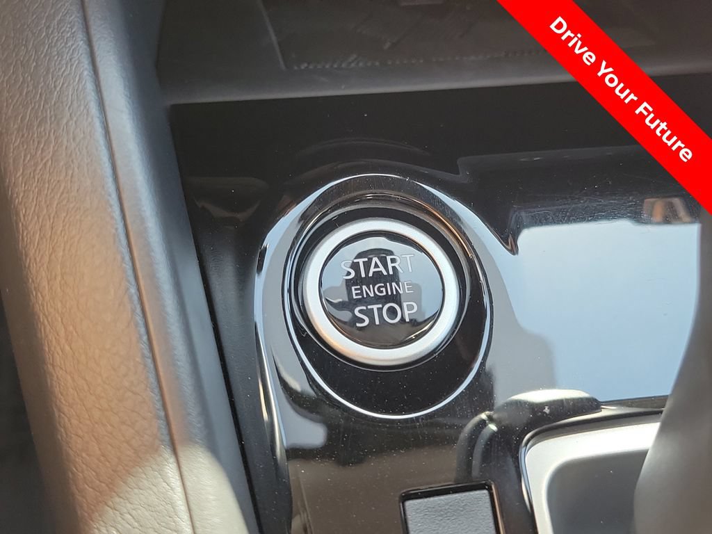 Certified 2025 Nissan Versa SV w/ Trunk Package FWD image 10