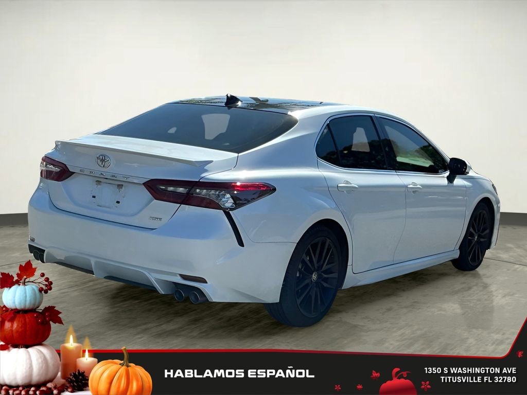 Used 2021 Toyota Camry XSE image 11