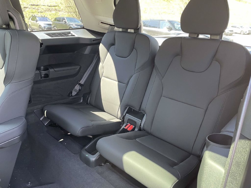 New 2026 Volvo XC90 B6 Ultra w/ Protection Package AWD/4WD image 18