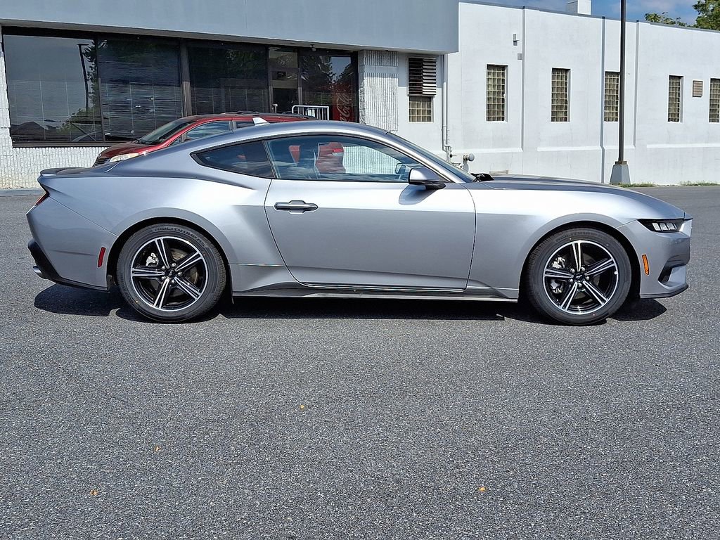 Used 2024 Ford Mustang Premium image 7