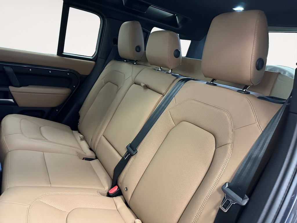 New 2026 Land Rover Defender 110 S AWD/4WD image 13