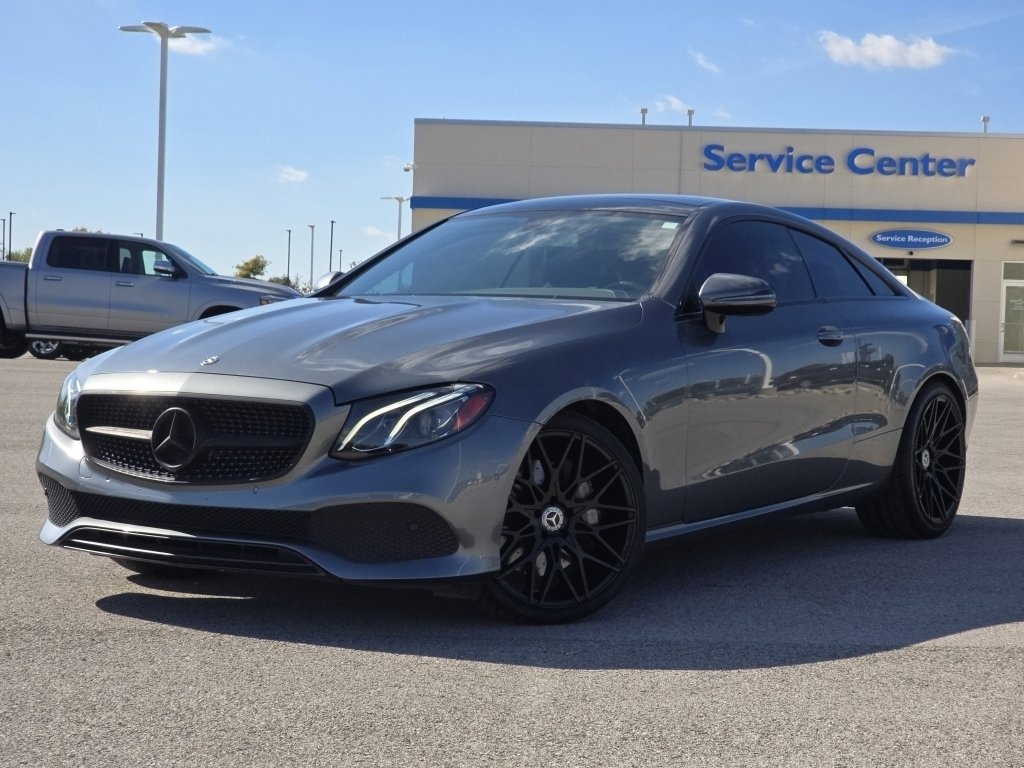 Used 2018 Mercedes-Benz E 400 Coupe image 2