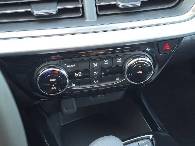 Used 2026 Chevrolet Trax LT w/ Driver Confidence Package FWD image 28