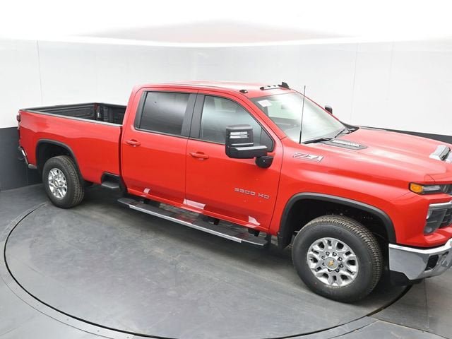 New 2026 Chevrolet Silverado 3500 LT AWD/4WD image 1