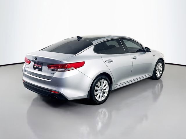 Used 2018 Kia Optima EX w/ Premium Package image 6
