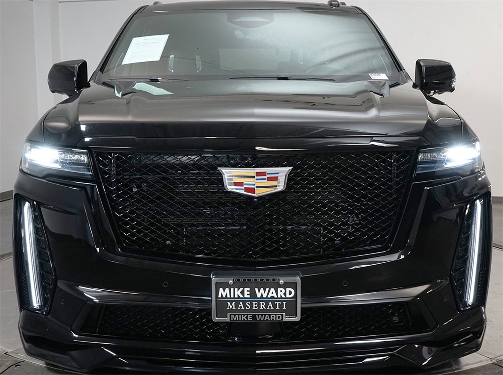 Used 2023 Cadillac Escalade V w/ Heavy-Duty Trailer Package image 4