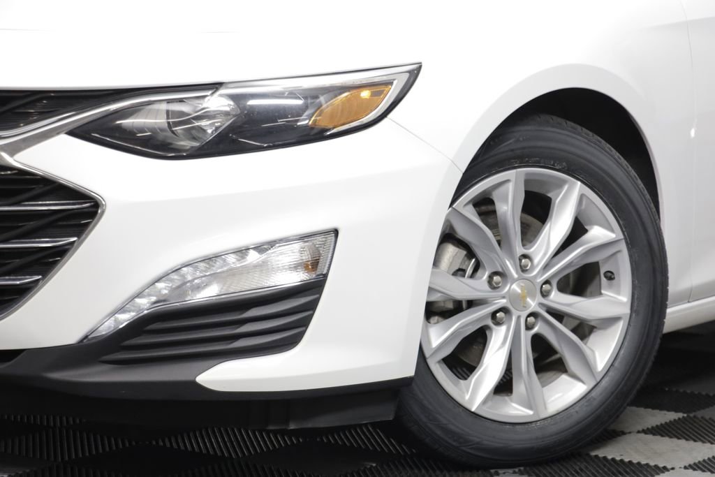 Used 2024 Chevrolet Malibu LT FWD image 3