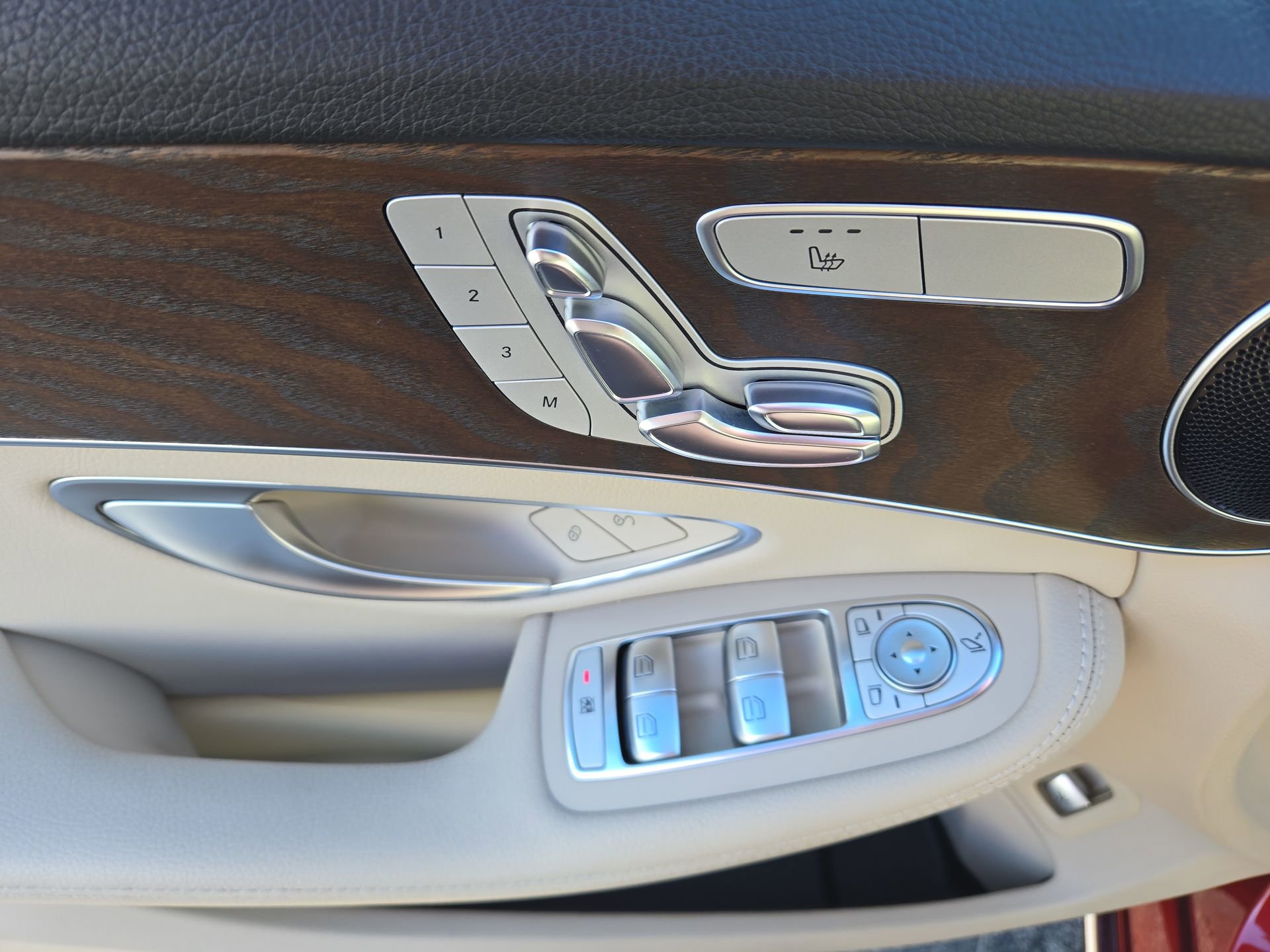 Used 2018 Mercedes-Benz C 300 Sedan image 35