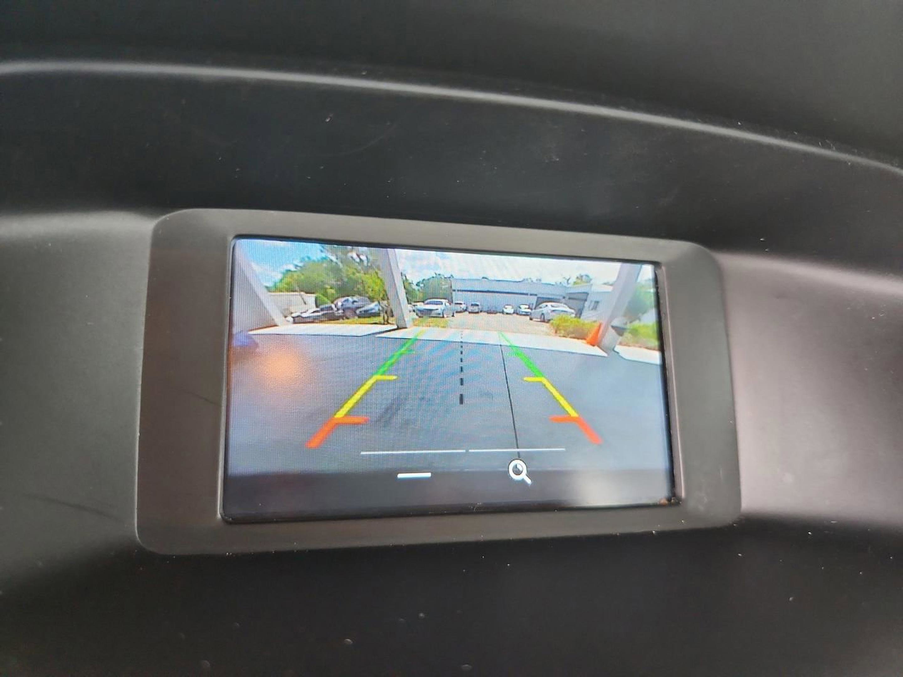 Used 2017 Ford Focus SE FWD image 22