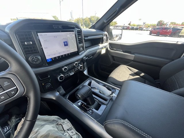 New 2025 Ford F150 XLT image 12