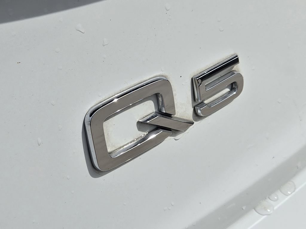 Certified 2024 Audi Q5 e Premium Plus w/ Premium Plus Package AWD/4WD image 15