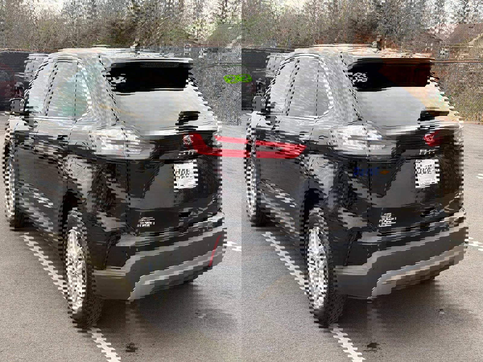 Used 2022 Ford Edge SEL image 16