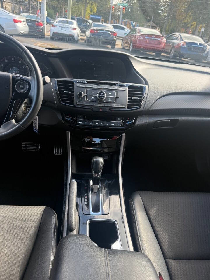 Used 2017 Honda Accord Sport image 16