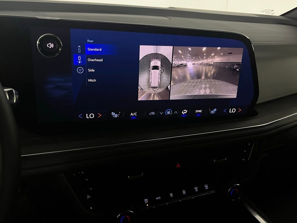 Used 2025 Chevrolet Tahoe LT image 16