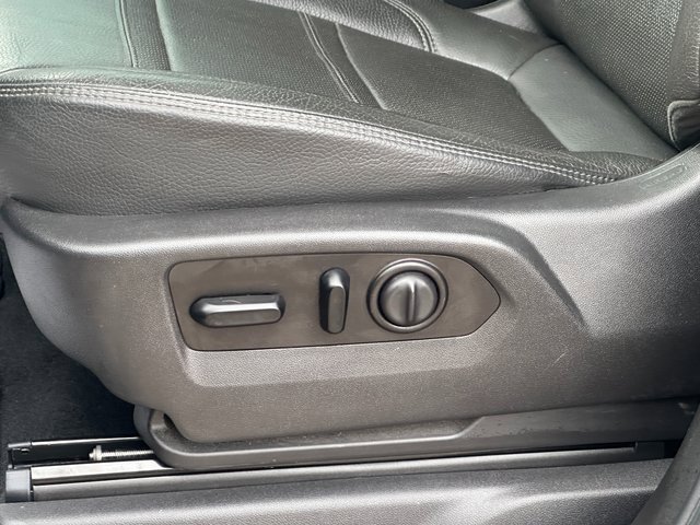 Used 2020 GMC Sierra 3500 Denali image 24