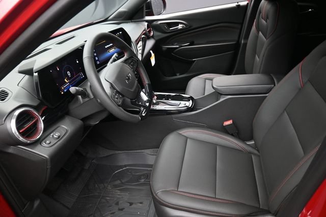 New 2026 Chevrolet Trax RS w/ Sunroof Package FWD image 8