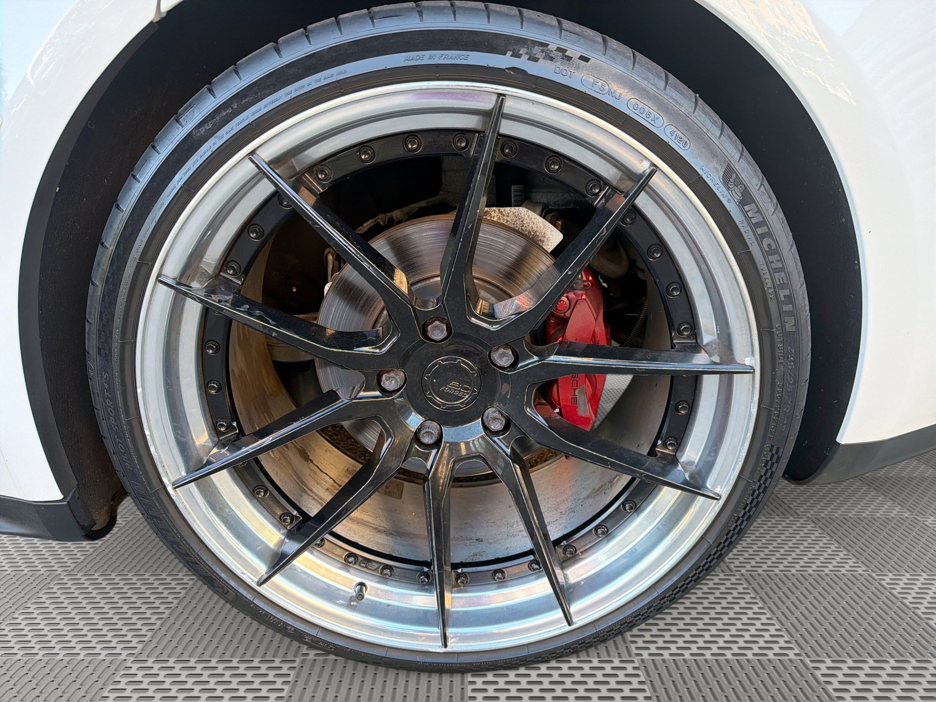 Used 2018 Porsche Panamera RWD image 29