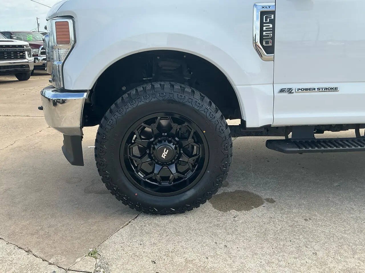 Used 2022 Ford F250 XLT w/ FX4 Off-Road Package AWD/4WD image 30