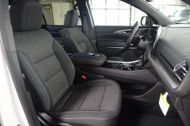 Used 2026 Chevrolet Traverse LT w/ Driver Confidence Package FWD image 28