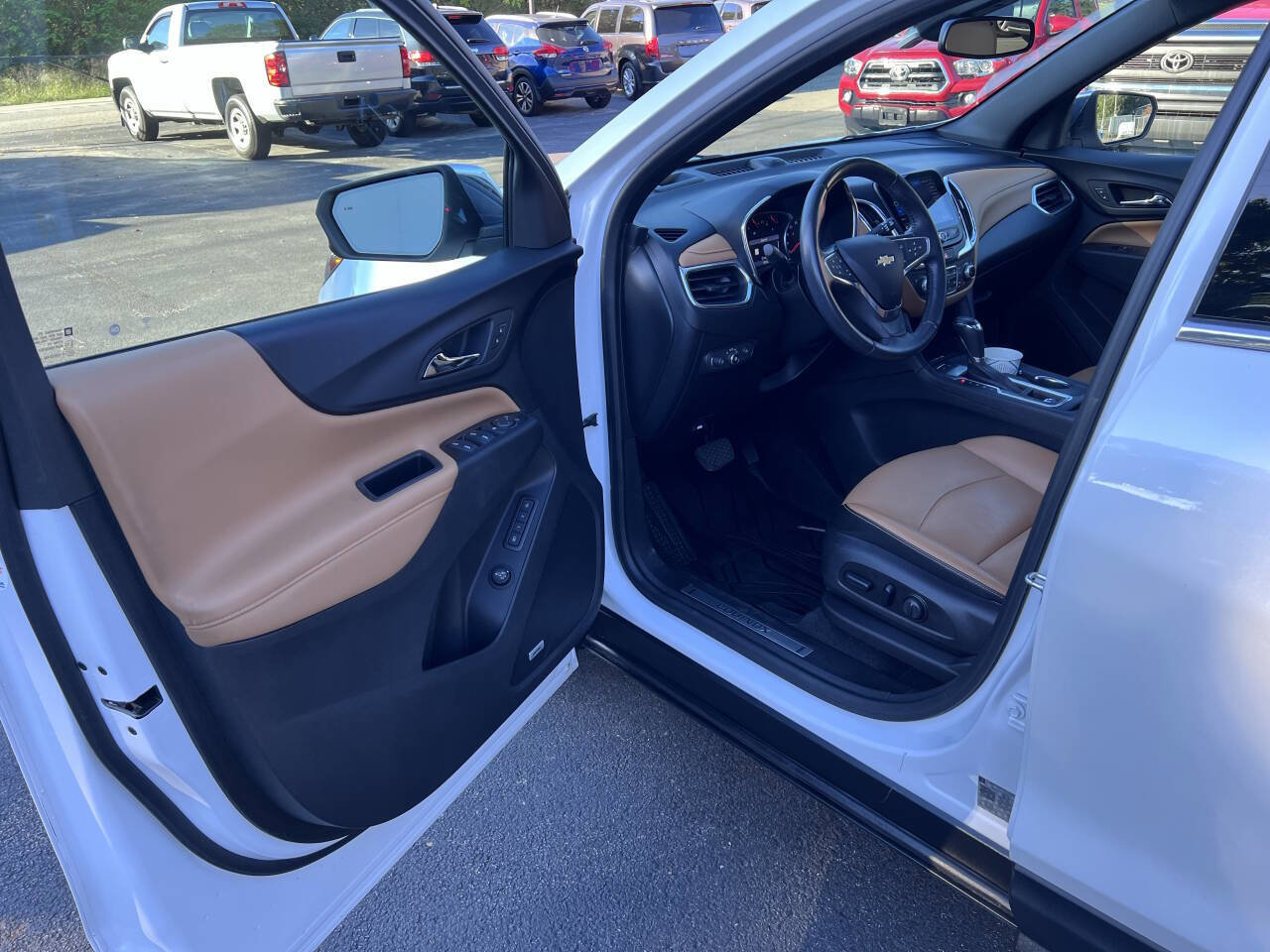 Used 2019 Chevrolet Equinox Premier image 11