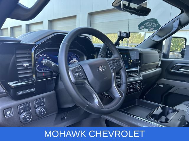 Used 2025 Chevrolet Silverado 2500 ZR2 w/ ZR2 Bison Edition AWD/4WD image 10