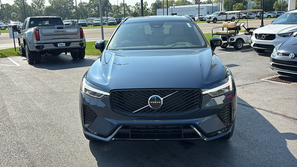 New 2027 Volvo XC60 B5 Core AWD/4WD image 4