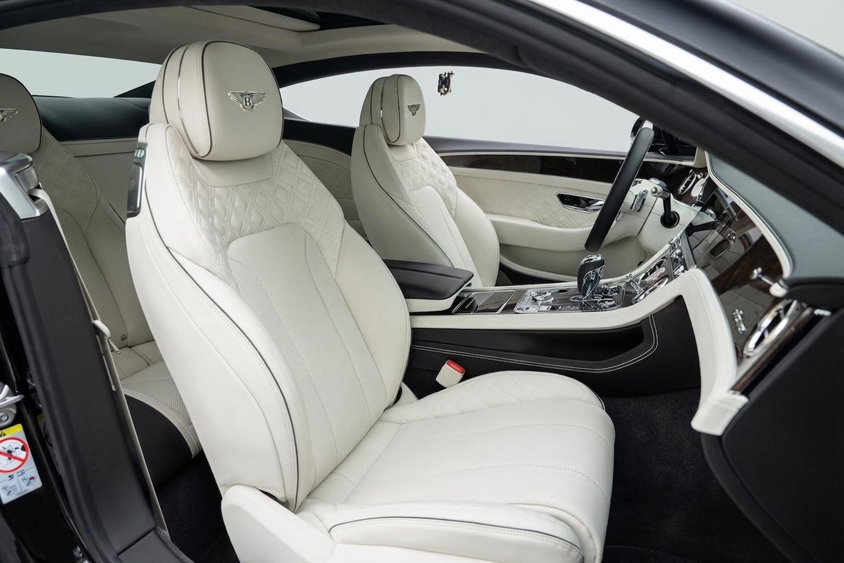 Used 2023 Bentley Continental GT Azure AWD/4WD image 19