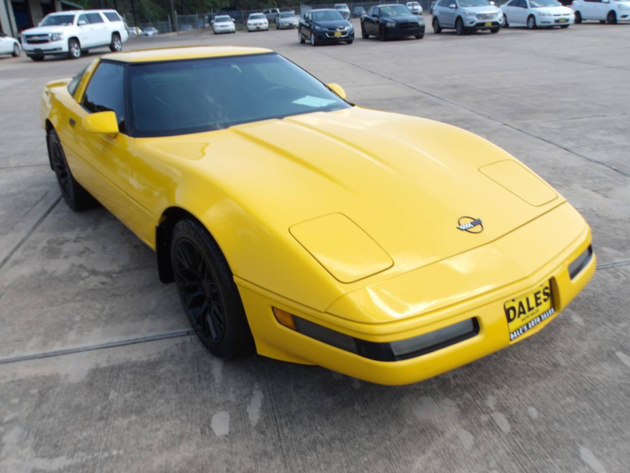 Used 1996 Chevrolet Corvette Coupe RWD image 4
