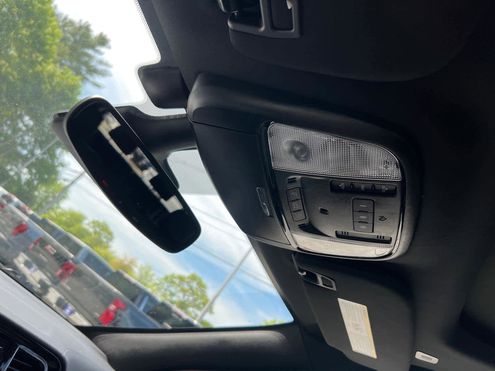 Used 2025 Dodge Durango GT AWD/4WD image 25
