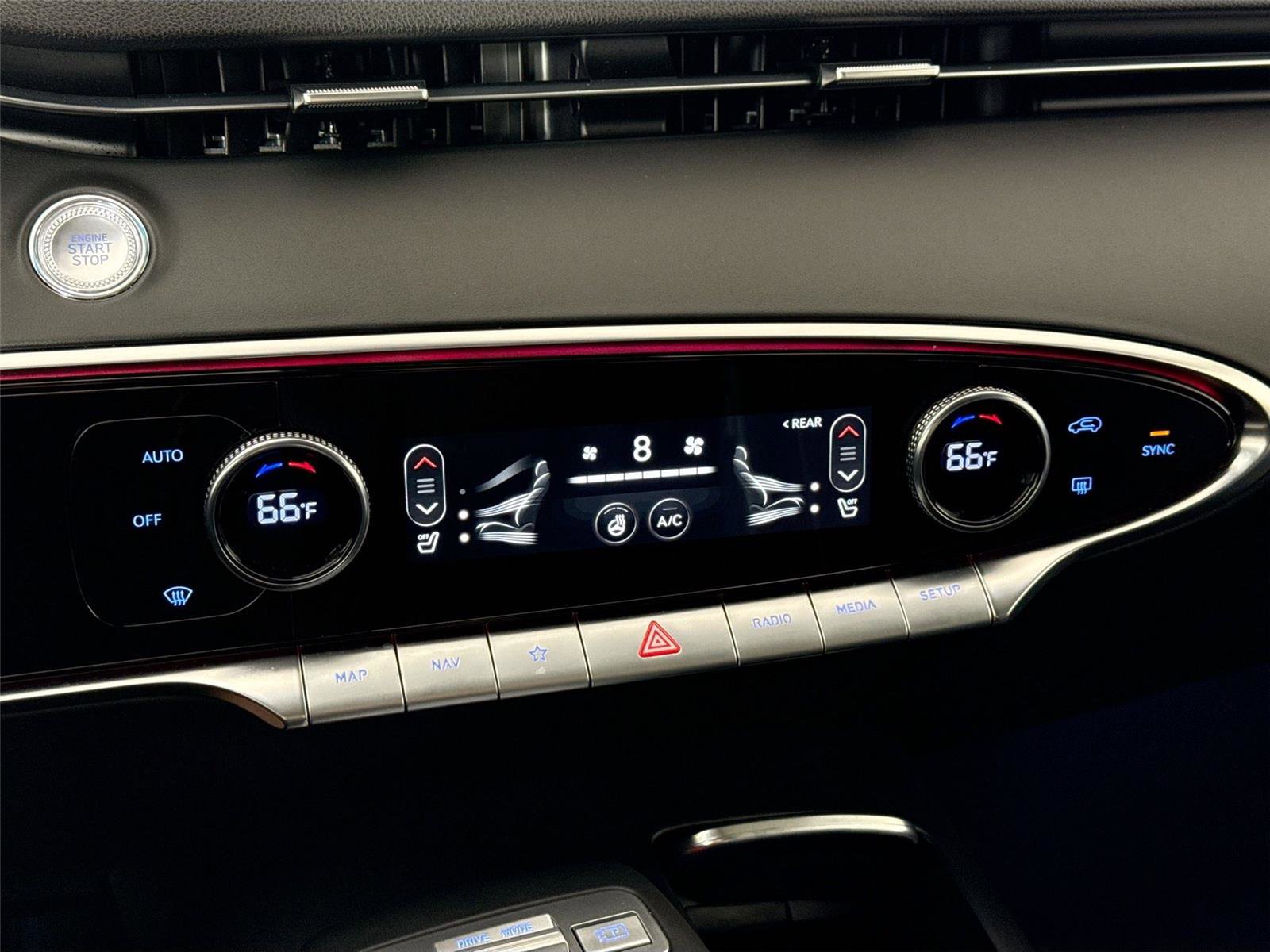 Used 2024 Genesis GV70 2.5T w/ Advanced Package image 26