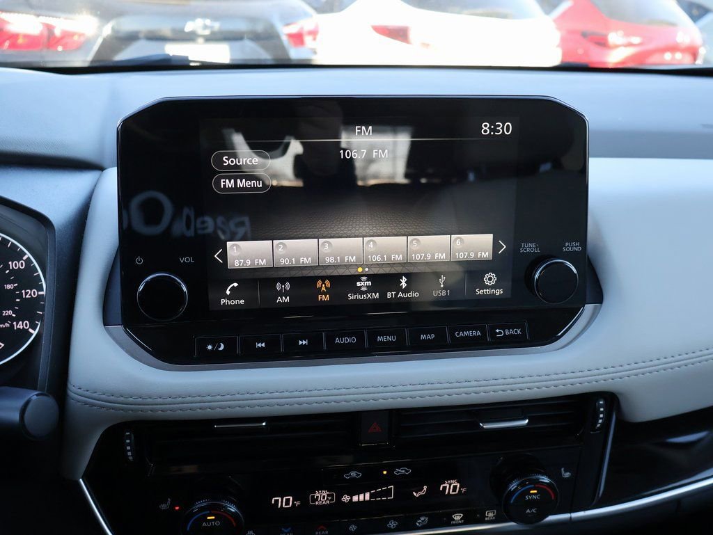 Used 2023 Nissan Rogue SL w/ SL Premium Package image 21