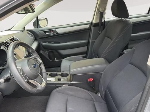 Used 2019 Subaru Legacy 2.5i Premium AWD/4WD image 9