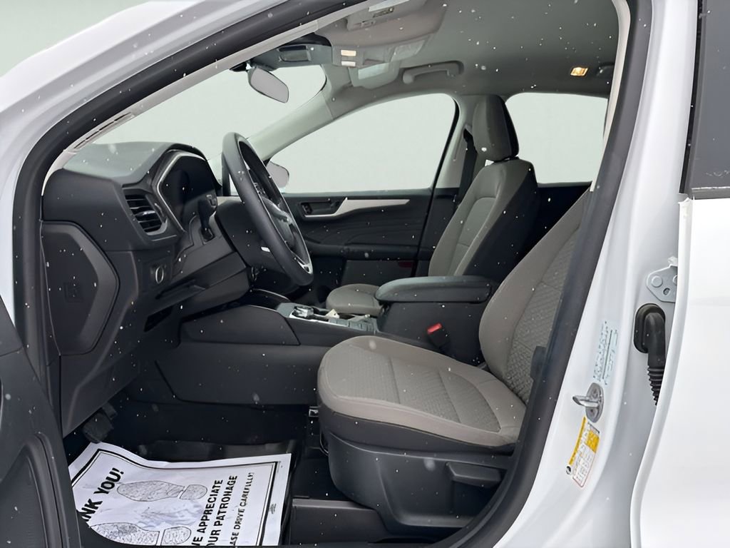 Used 2022 Ford Escape SE image 18