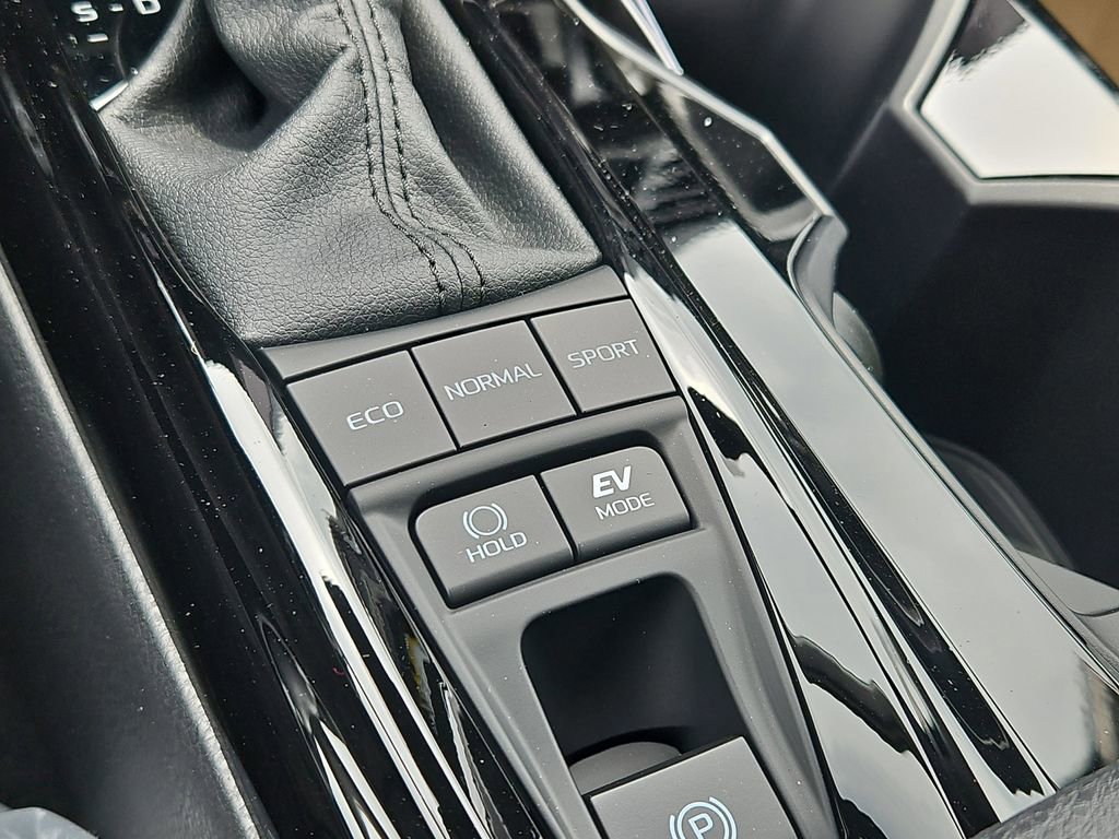 New 2026 Toyota Camry Hybrid AWD/4WD image 11