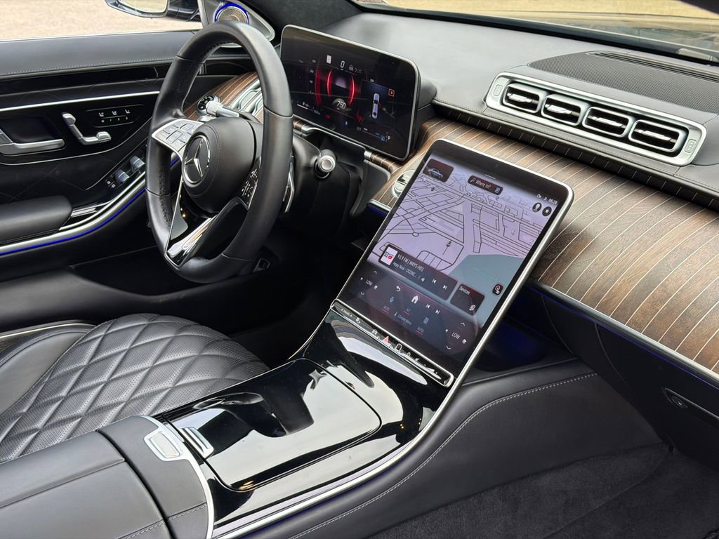 Used 2022 Mercedes-Benz S 580 4MATIC Sedan w/ Rear Seat Package image 9