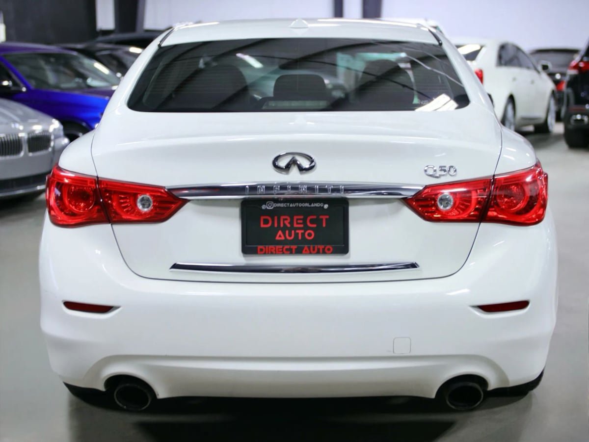 Used 2017 INFINITI Q50 2.0t w/ Moonroof Package RWD image 12