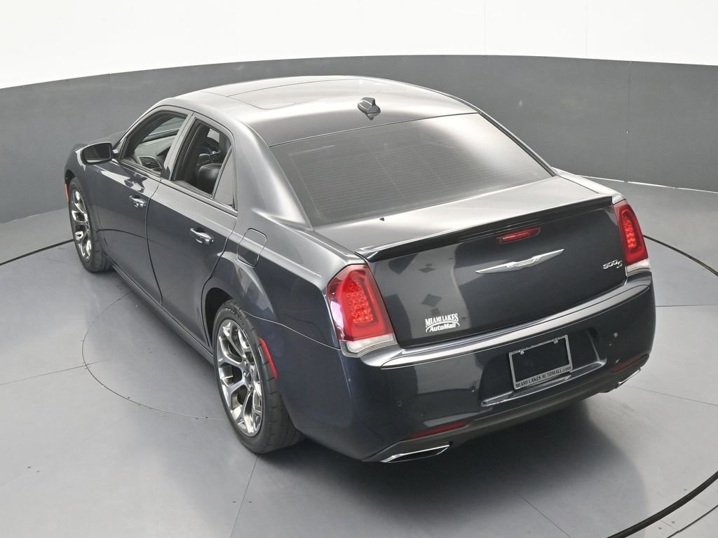 Used 2018 Chrysler 300 S w/ 300S Premium Group RWD image 50