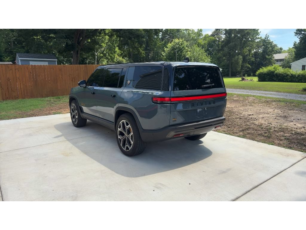Used 2026 Rivian R1S Premium AWD/4WD image 4