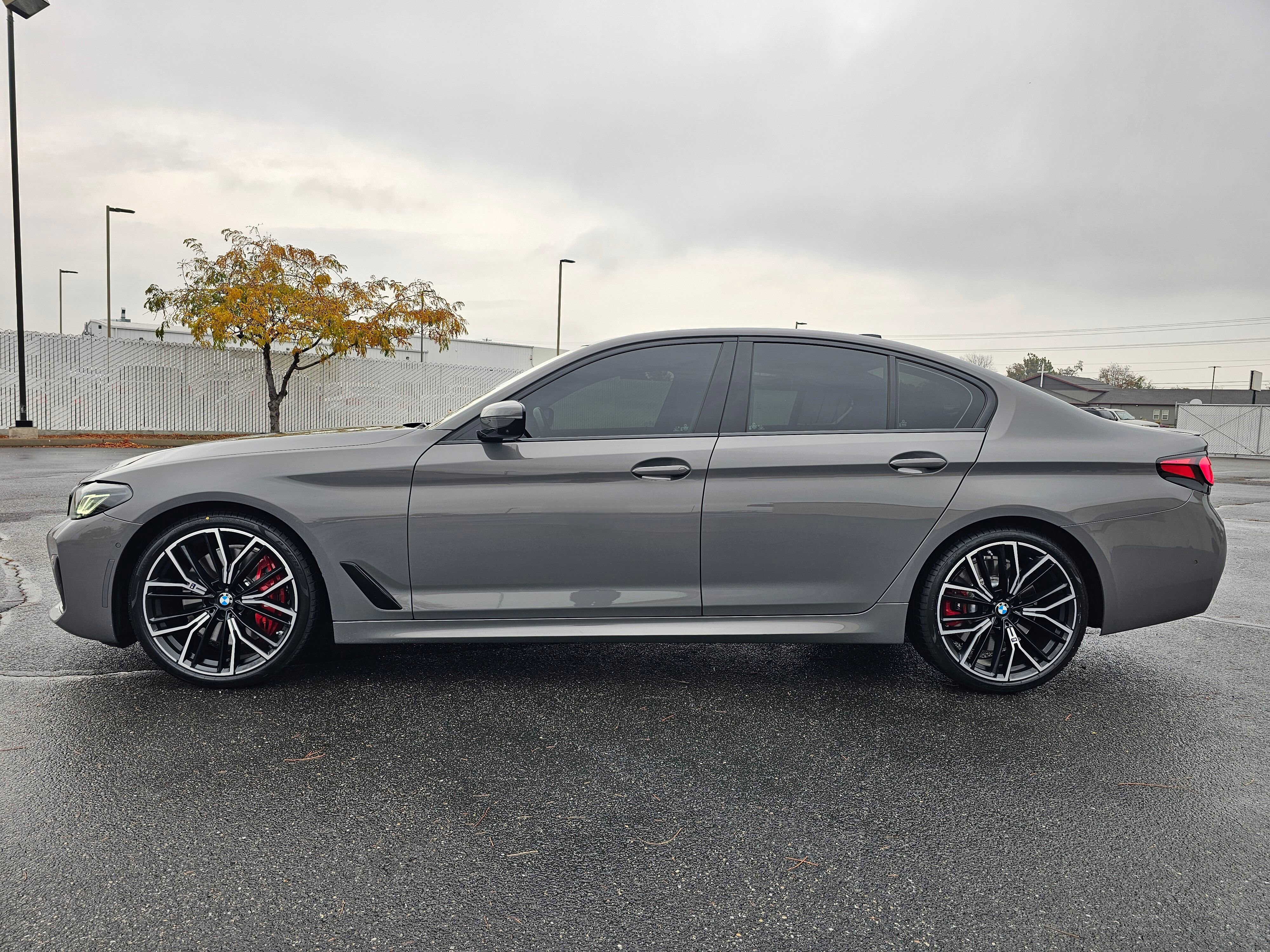 Certified 2022 BMW M550i xDrive w/ Executive Package image 3