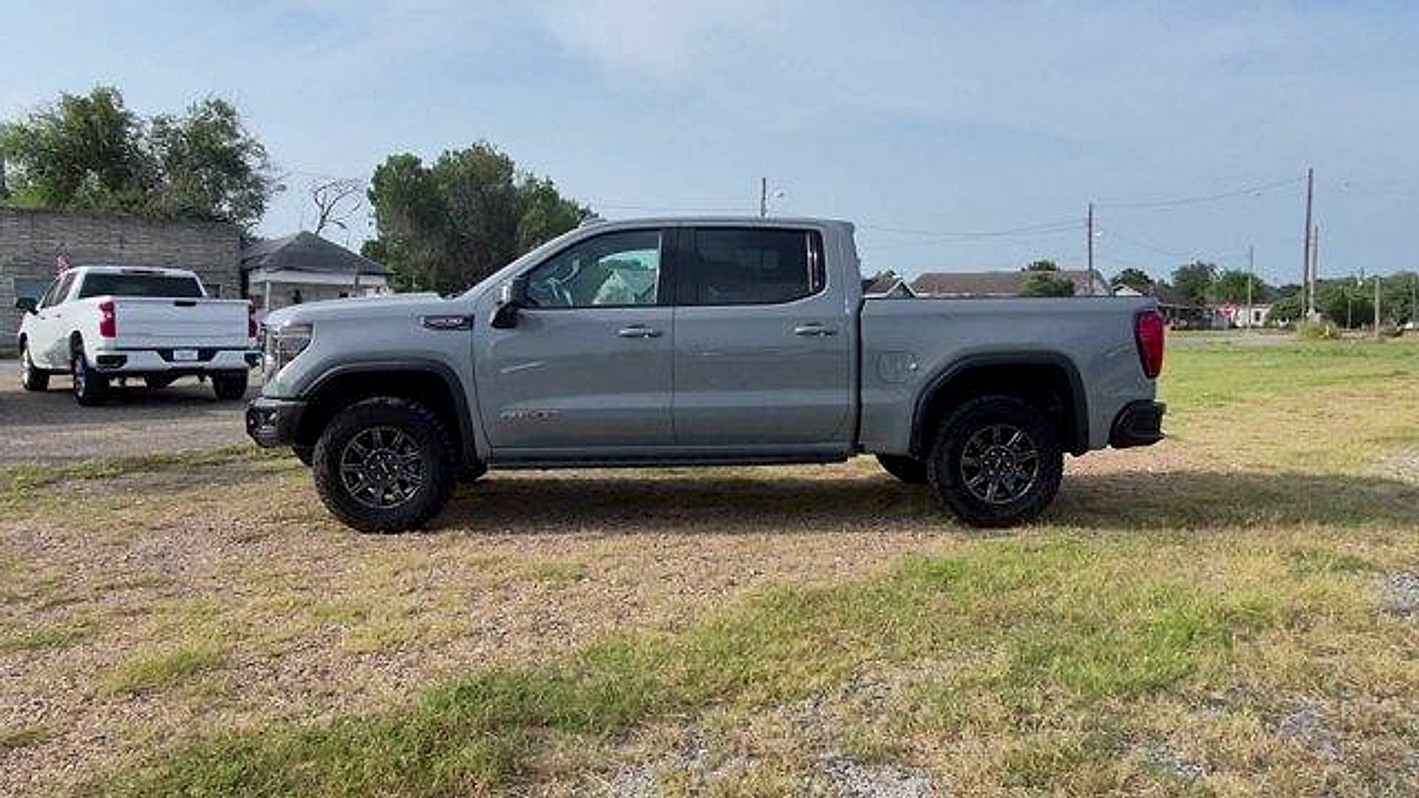Certified 2024 GMC Sierra 1500 AT4X AWD/4WD image 5