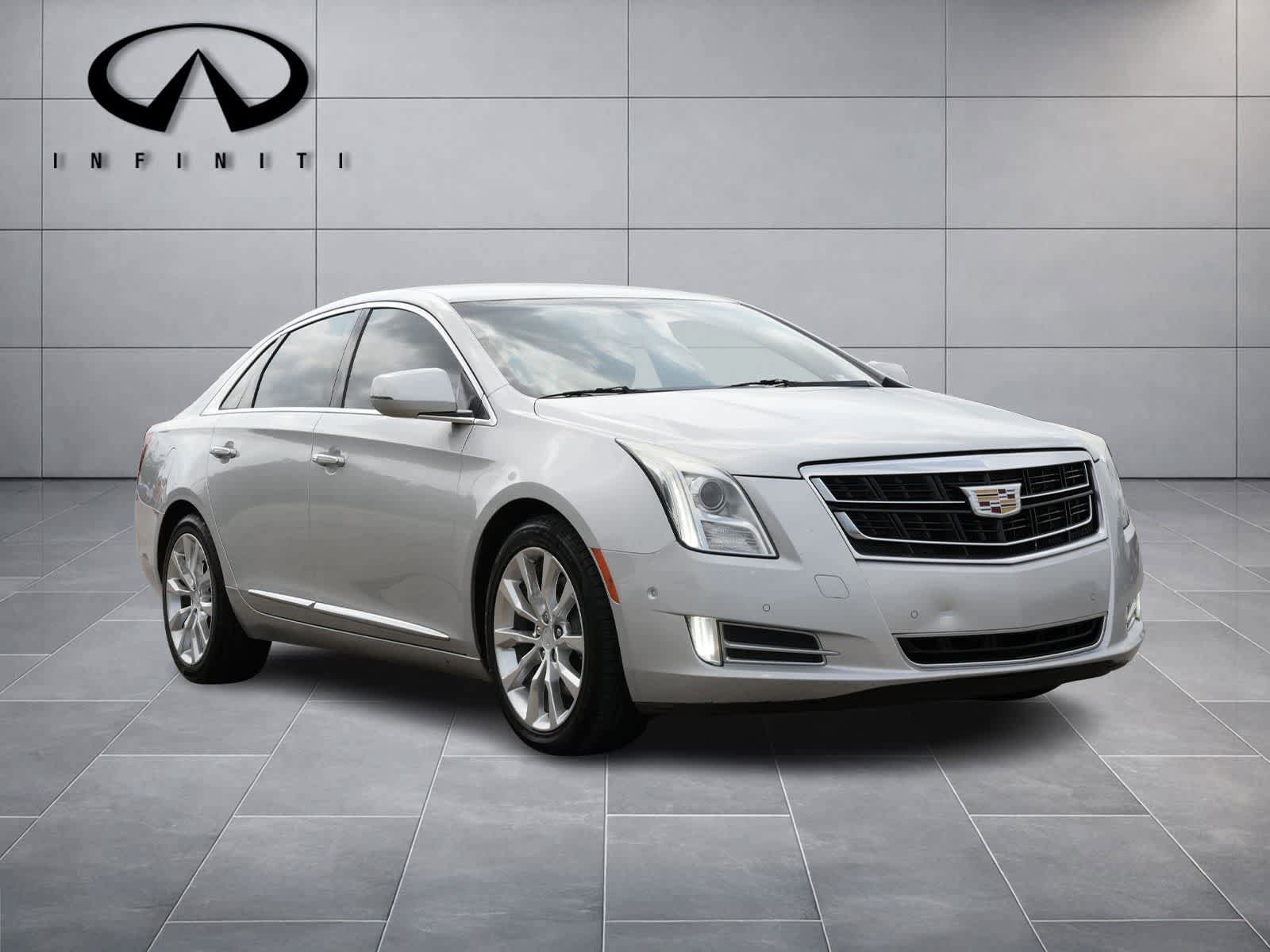 Used 2016 Cadillac XTS Luxury FWD image 3