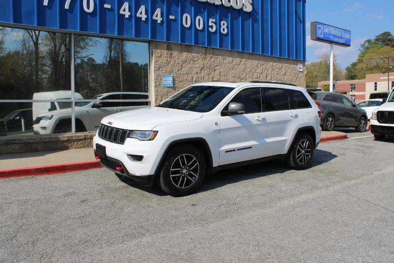 Used 2017 Jeep Grand Cherokee Trailhawk AWD/4WD image 4