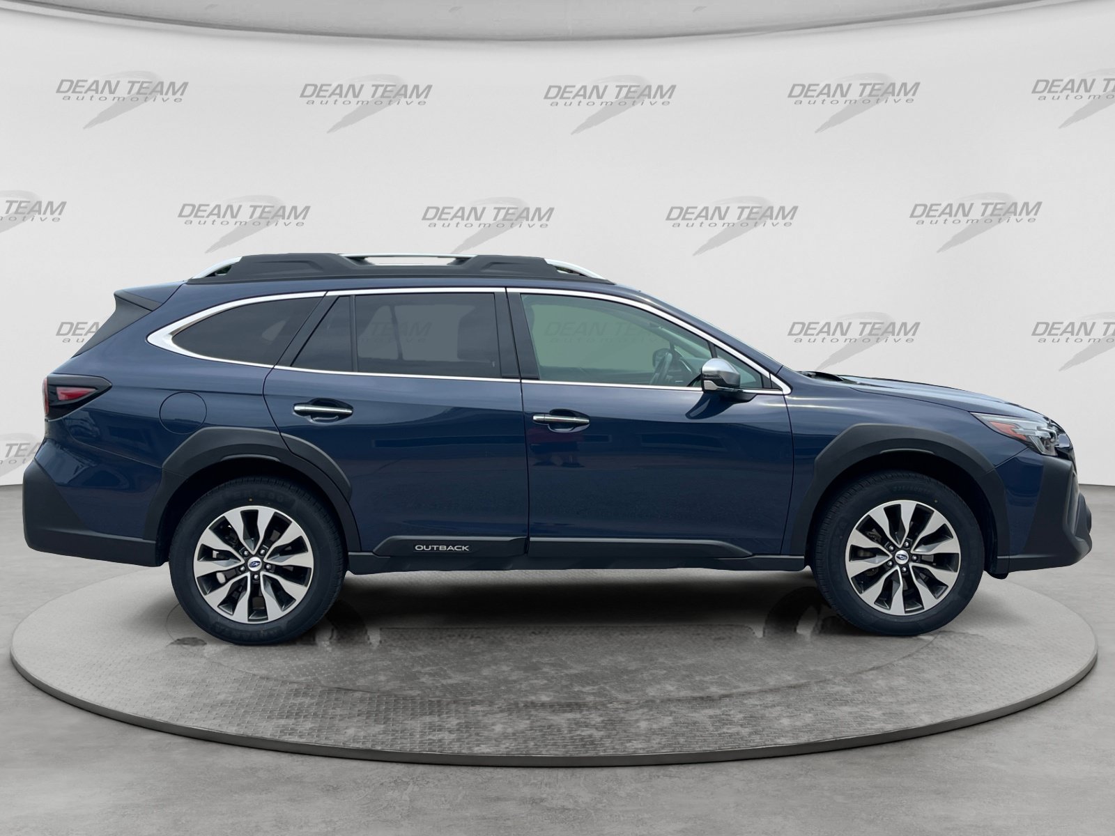 Used 2024 Subaru Outback Touring XT AWD/4WD image 9