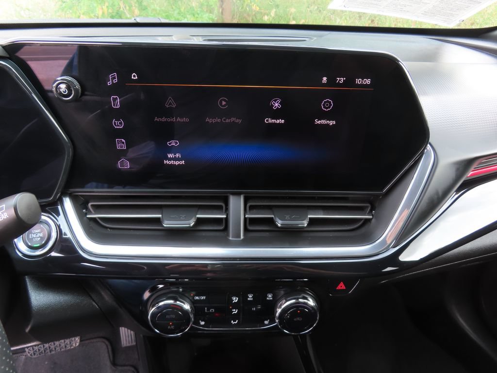Certified 2024 Chevrolet Trax RS w/ Driver Confidence Package FWD image 18