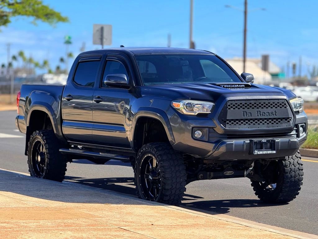 Used 2016 Toyota Tacoma SR5 image 6