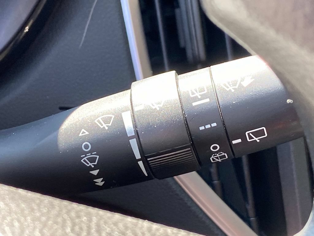 Used 2020 Subaru Impreza 2.0i AWD/4WD image 19