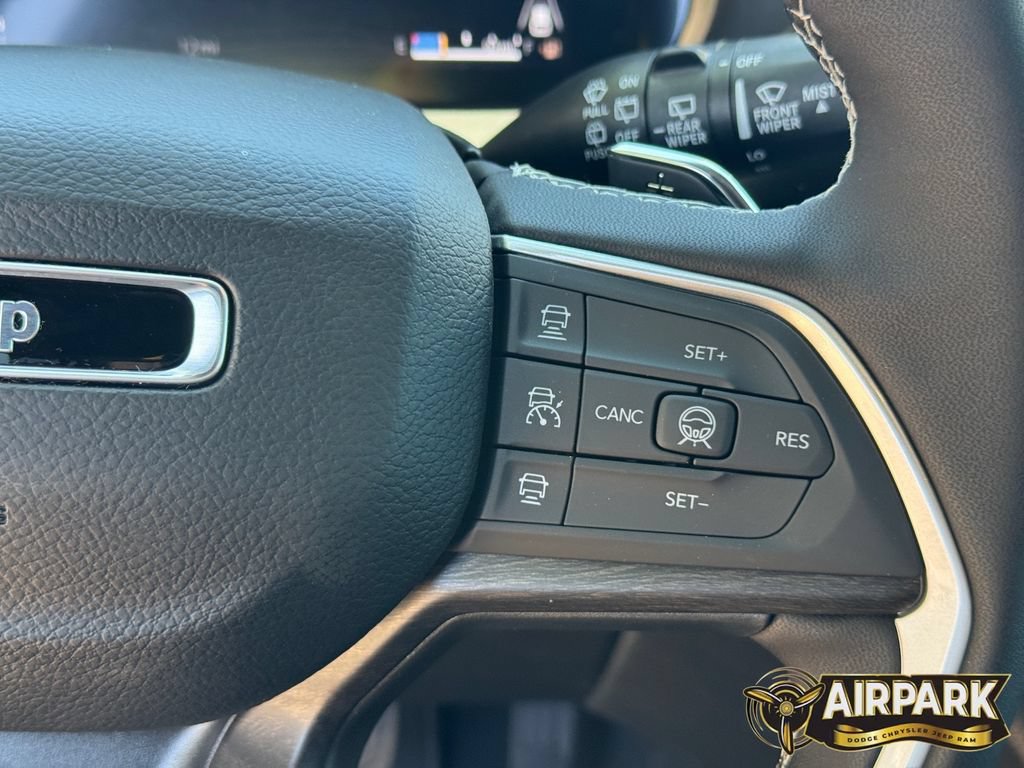 New 2026 Jeep Grand Cherokee Altitude RWD image 22
