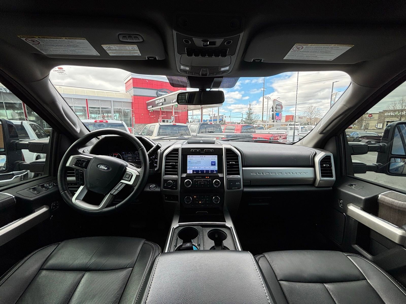 Used 2021 Ford F350 Lariat image 21